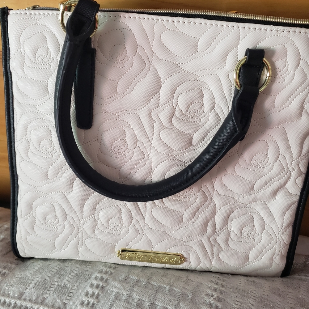 Purse - Picture 2 of 6